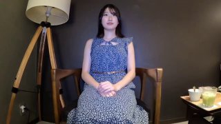 街でナンパした初対面の巨乳人妻と奥手男子がパンティ素股体験！ 2 奥さんの恥じらいパンチラを見てフル